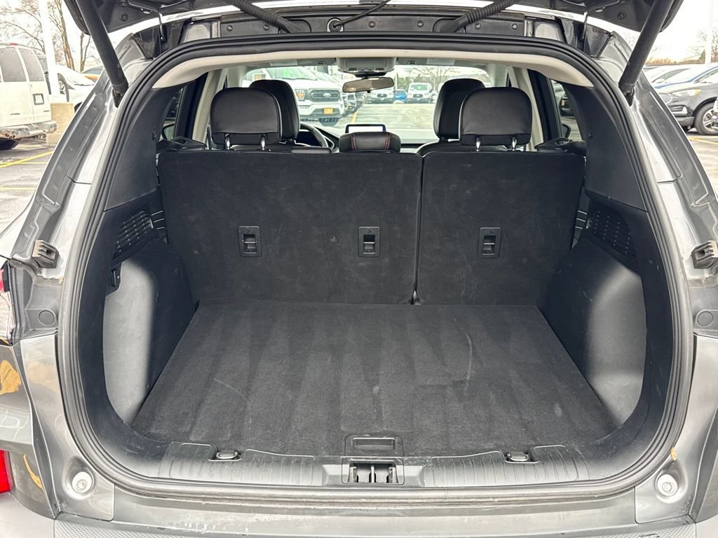 Certified 2022 Ford Escape SEL w/ SEL Stealth AWD Package image 8