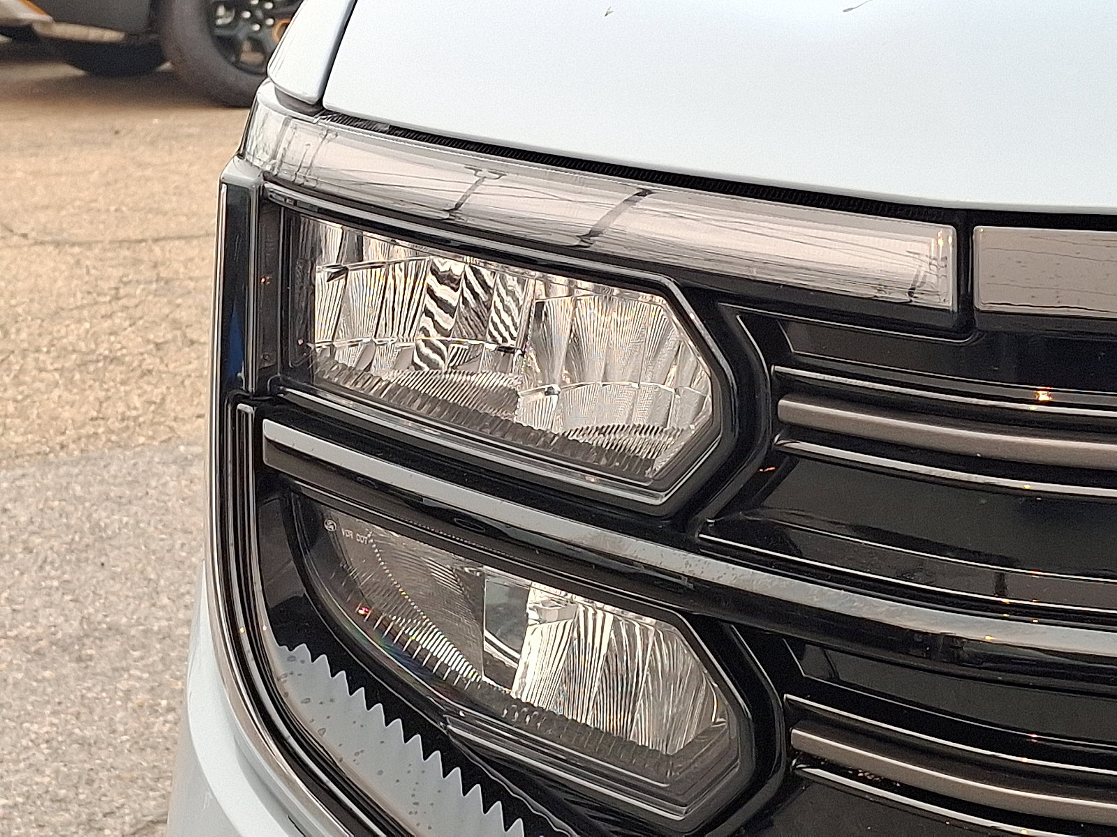 Certified 2025 Ford Expedition Platinum w/ Stealth Appearance Package AWD/4WD image 9