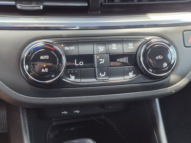 Used 2025 Buick Envista Sport Touring w/ Convenience I Package FWD image 22