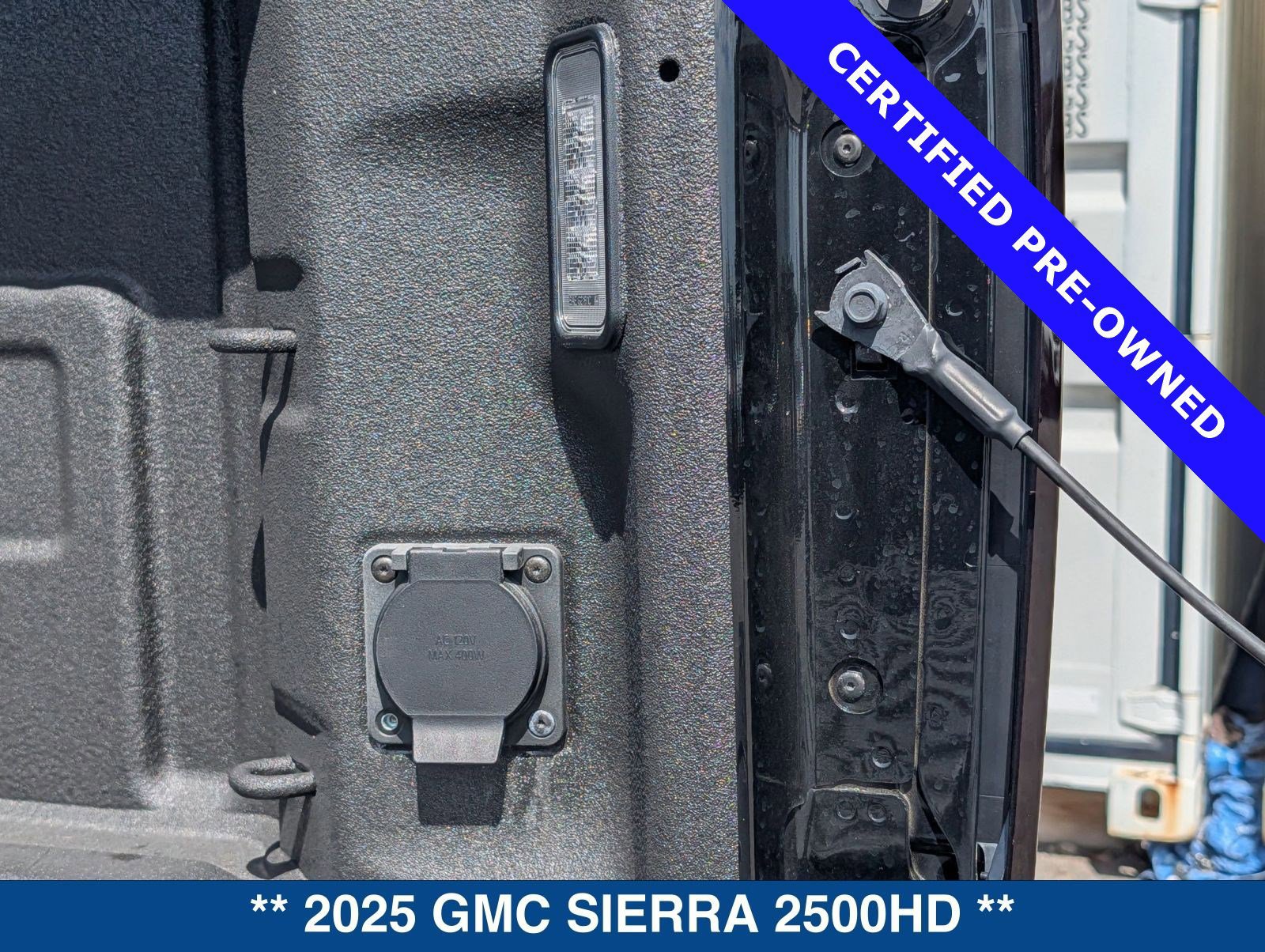 Used 2025 GMC Sierra 2500 Denali w/ Denali Reserve Package image 14