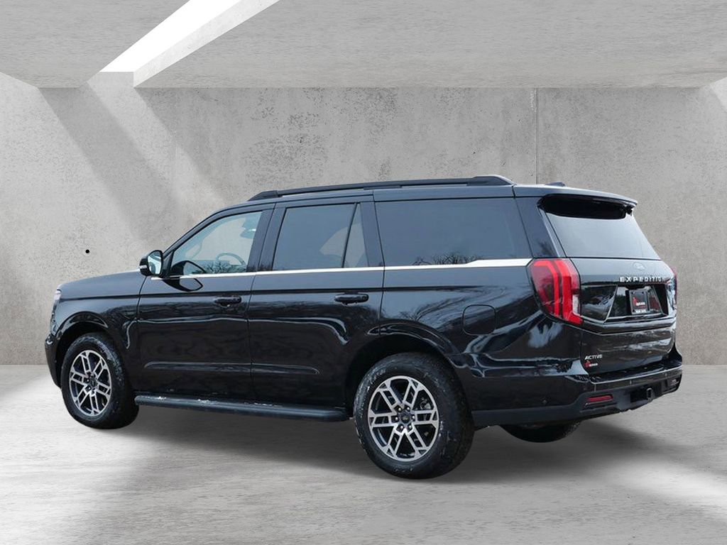 Certified 2025 Ford Expedition Active AWD/4WD image 4
