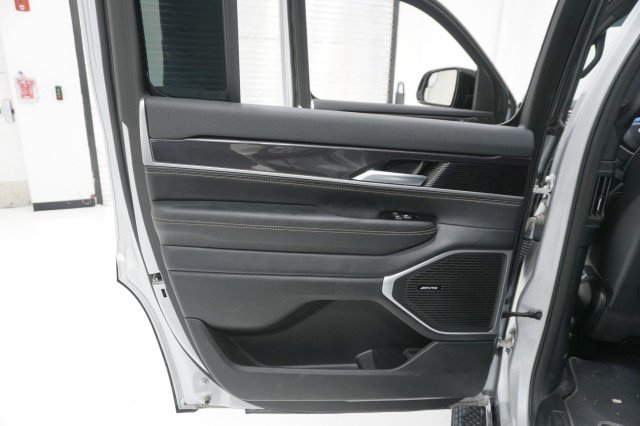 Used 2024 Jeep Wagoneer 4WD image 22