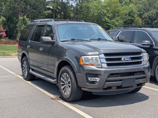 Certified 2017 Ford Expedition XLT w/ Equipment Group 202A AWD/4WD image 1