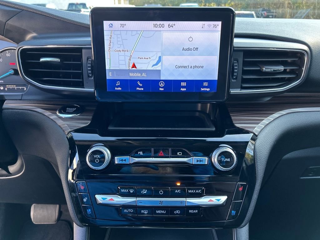 Certified 2022 Ford Explorer Limited w/ Equipment Group 301A image 18