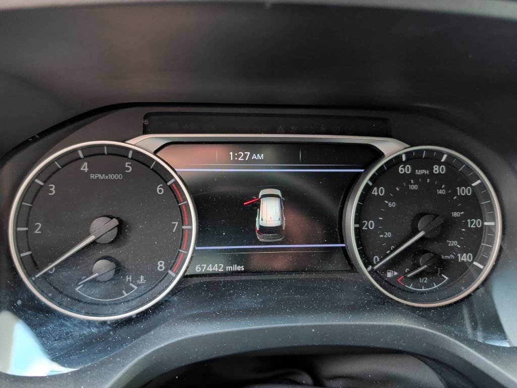 Used 2025 Nissan Rogue SV AWD/4WD image 2