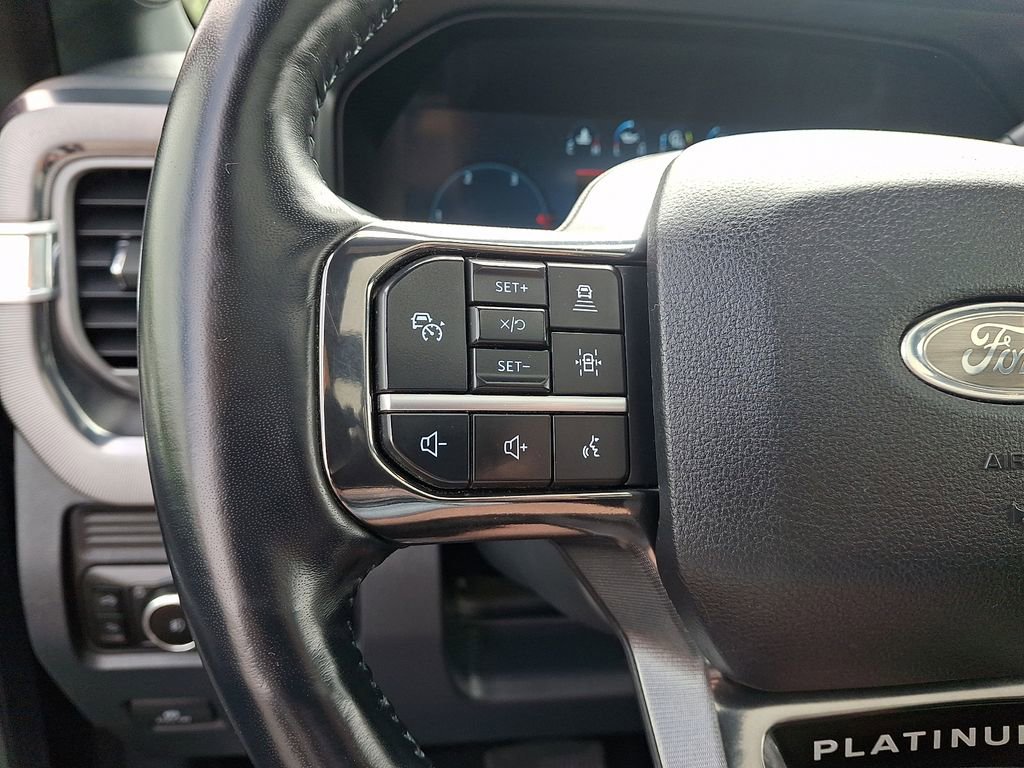 Certified 2025 Ford F250 Platinum w/ FX4 Off-Road Package AWD/4WD image 23