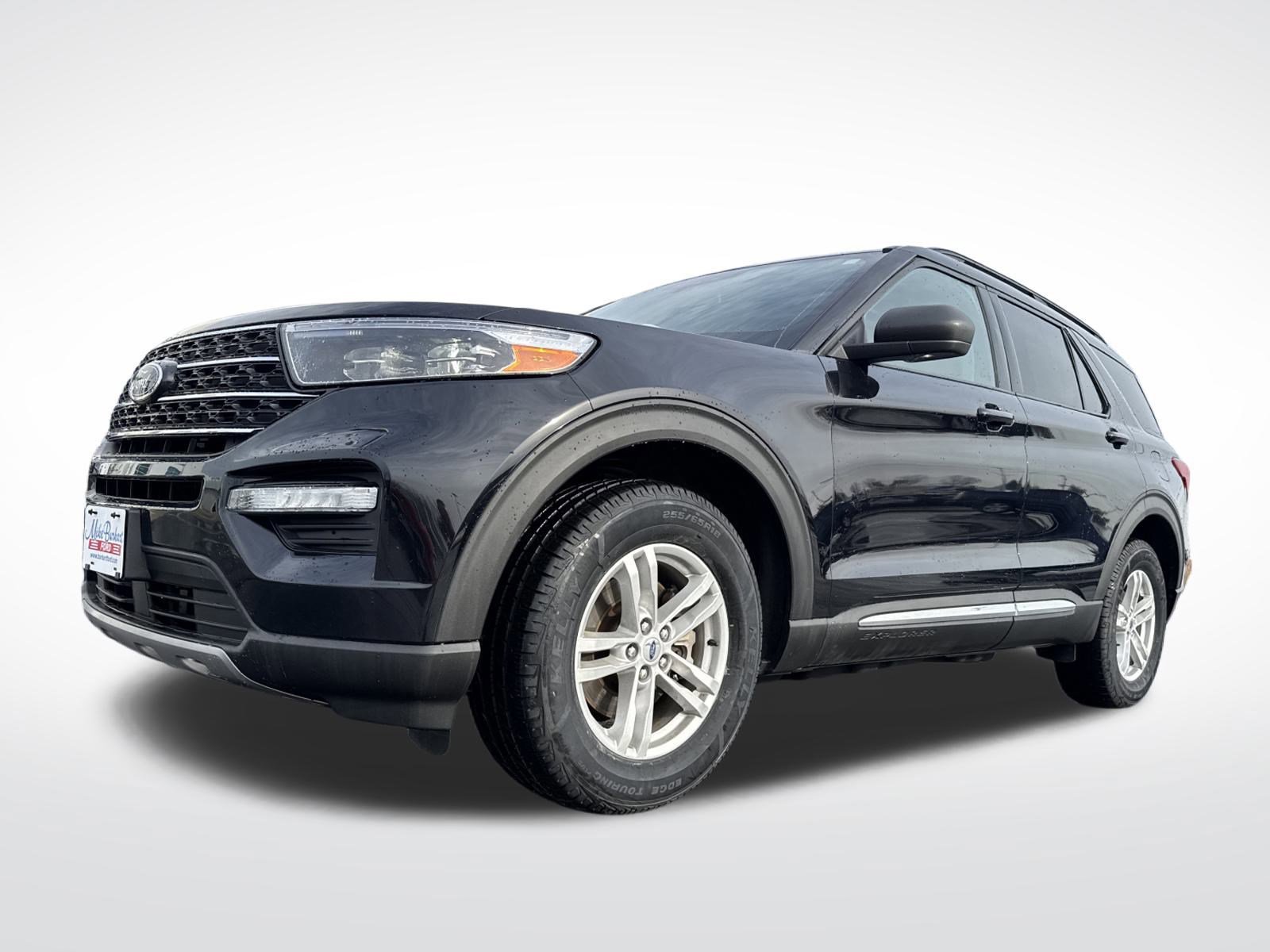 Certified 2022 Ford Explorer XLT w/ Equipment Group 202A image 11