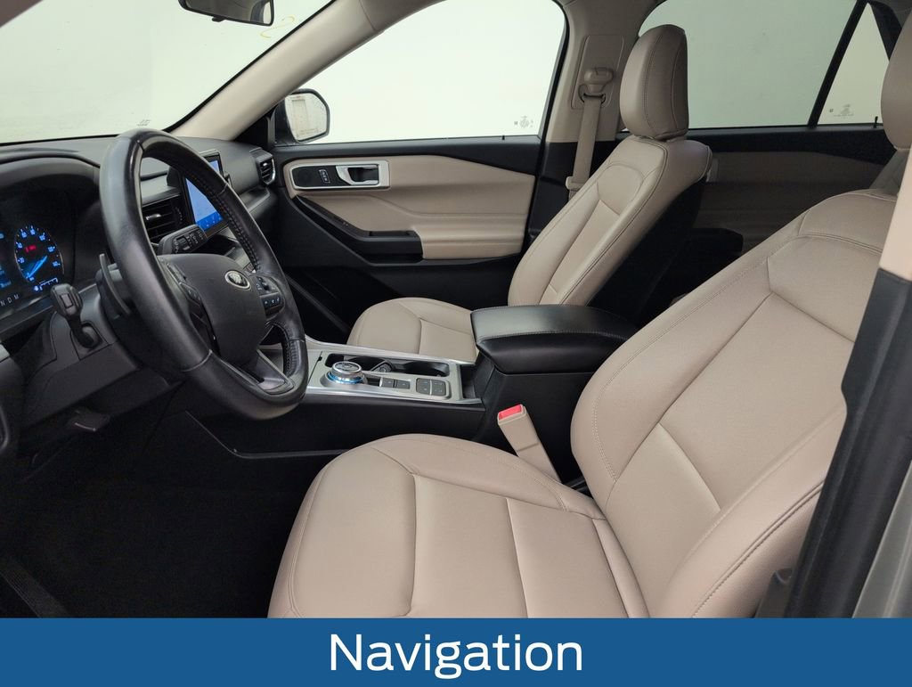 Certified 2020 Ford Explorer XLT w/ Equipment Group 202A RWD image 4