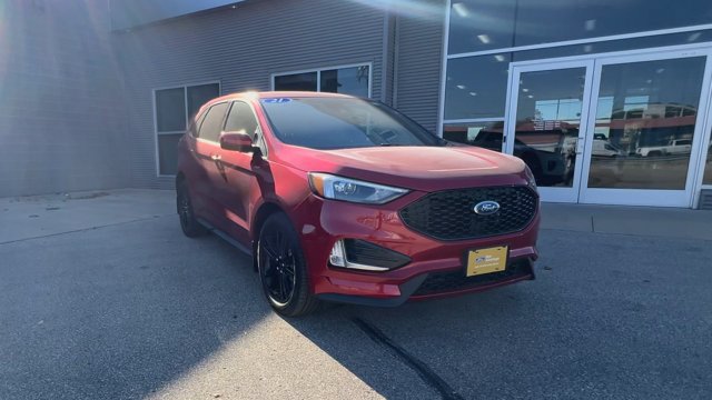 Certified 2021 Ford Edge ST-Line AWD/4WD image 3