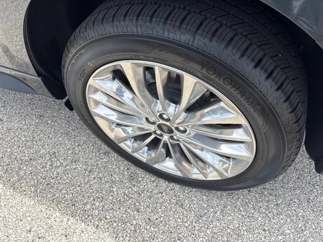 Certified 2024 Ford Edge Titanium w/ Titanium Elite Package AWD/4WD image 34
