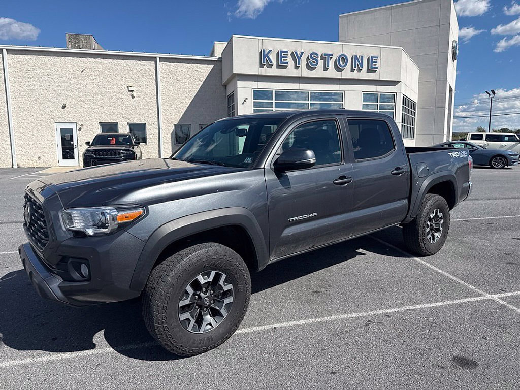 Used 2023 Toyota Tacoma TRD Off-Road AWD/4WD image 2