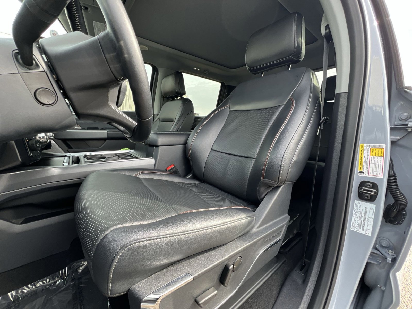 Certified 2024 Ford F250 Lariat w/ Lariat Ultimate Package image 13