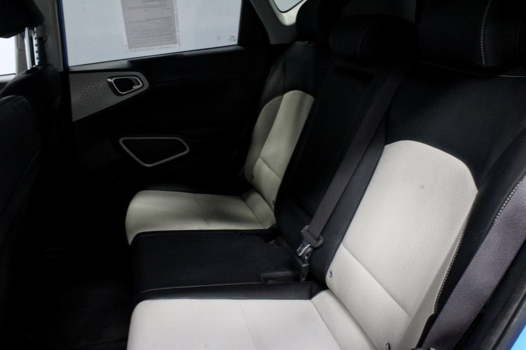 Used 2024 Kia Soul GT-Line FWD image 20