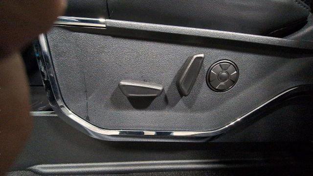 Certified 2026 Ford F450 Platinum w/ Camper Package image 27