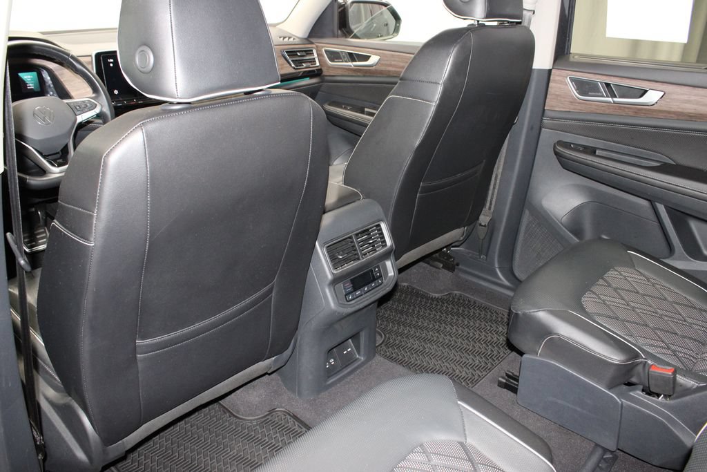 Used 2024 Volkswagen Atlas SEL Premium R-Line AWD/4WD image 22