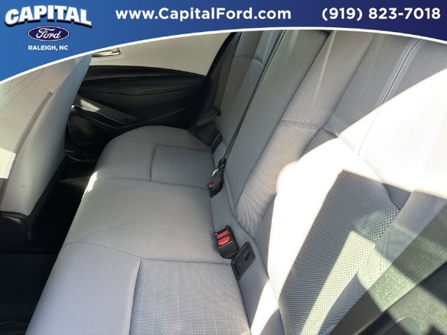 Used 2025 Toyota Corolla SE FWD image 18