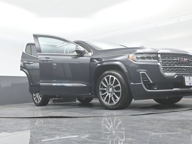 Used 2021 GMC Acadia Denali w/ Denali Ultimate Package AWD/4WD image 31
