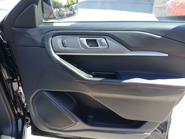 Certified 2025 Ford Explorer ST-Line AWD/4WD image 46