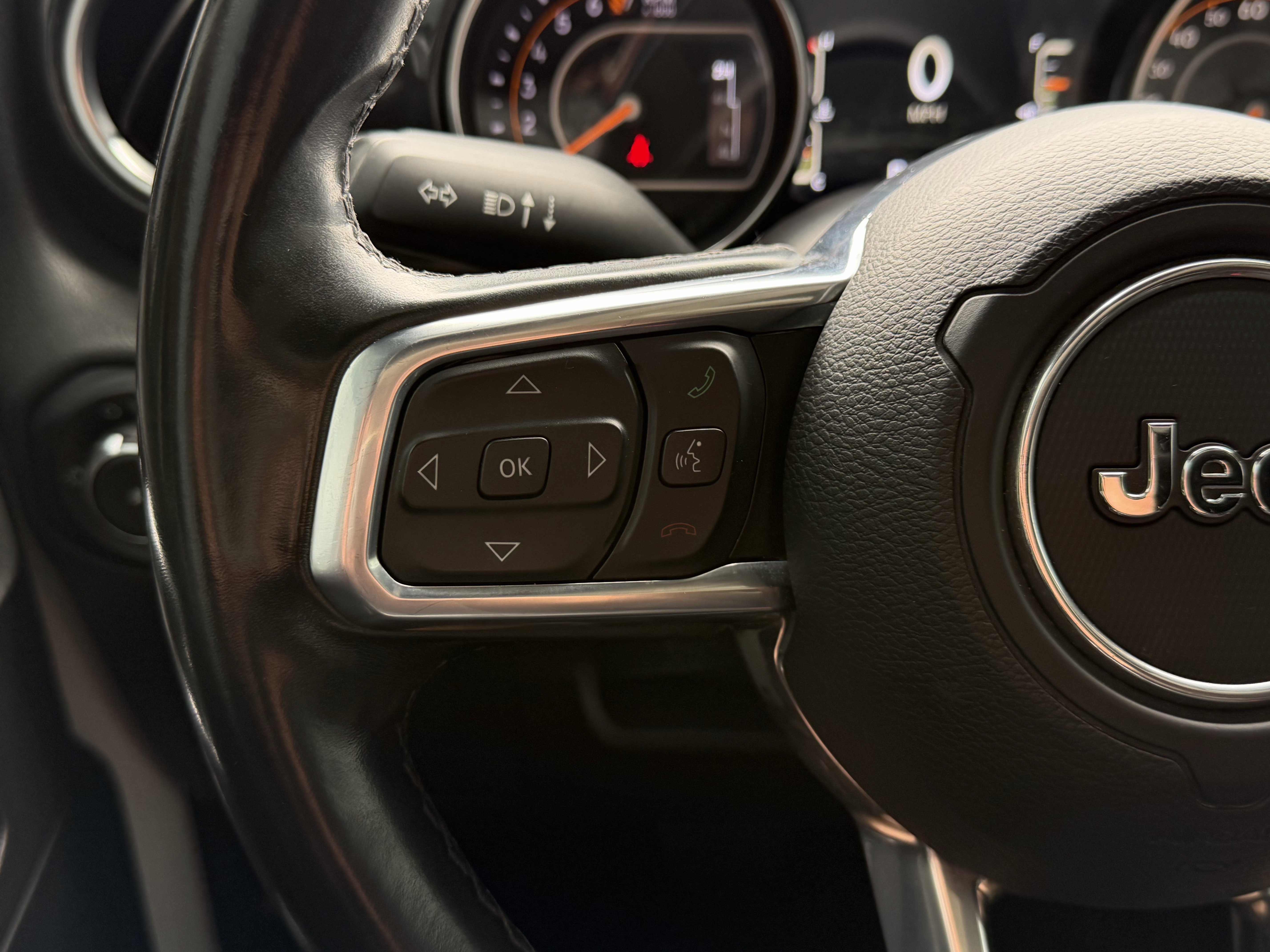Used 2020 Jeep Wrangler Unlimited Sahara AWD/4WD image 17