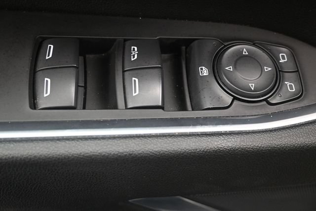 Used 2023 Chevrolet Silverado 1500 LT AWD/4WD image 7
