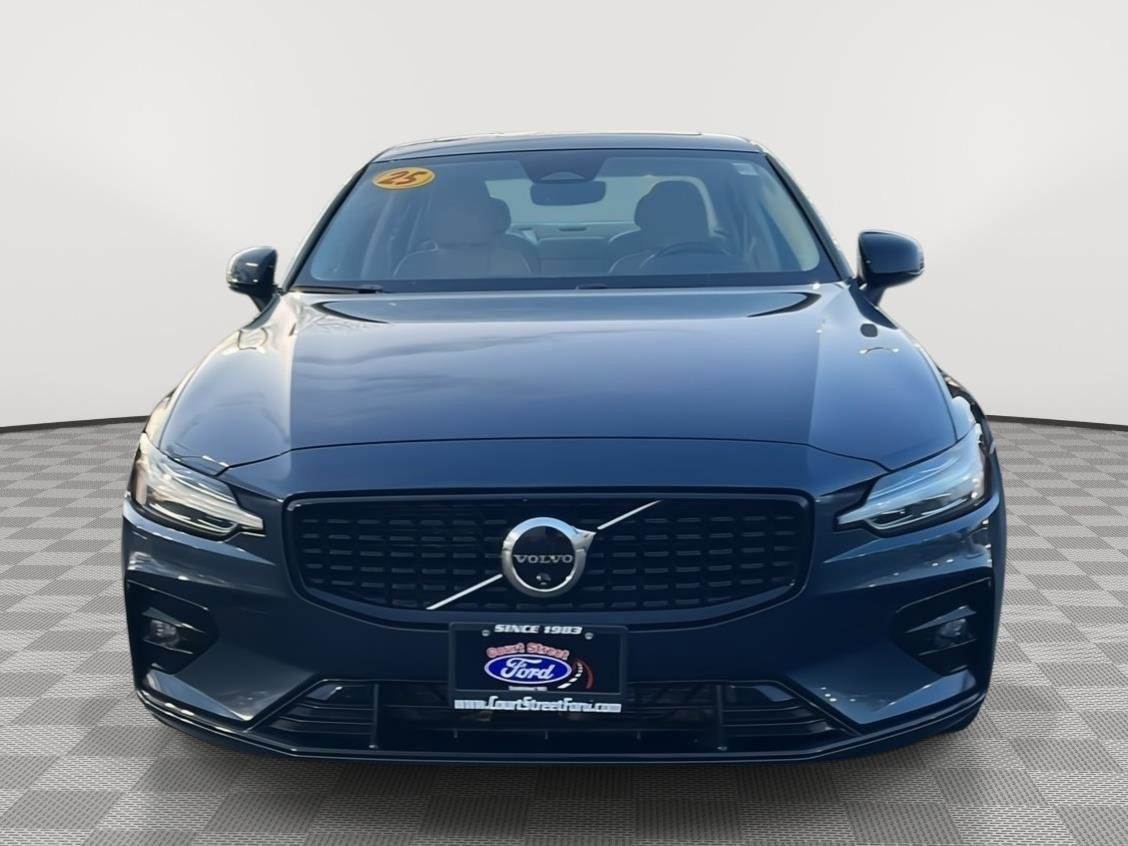 Used 2025 Volvo S60 B5 Plus w/ Climate Package AWD/4WD image 8