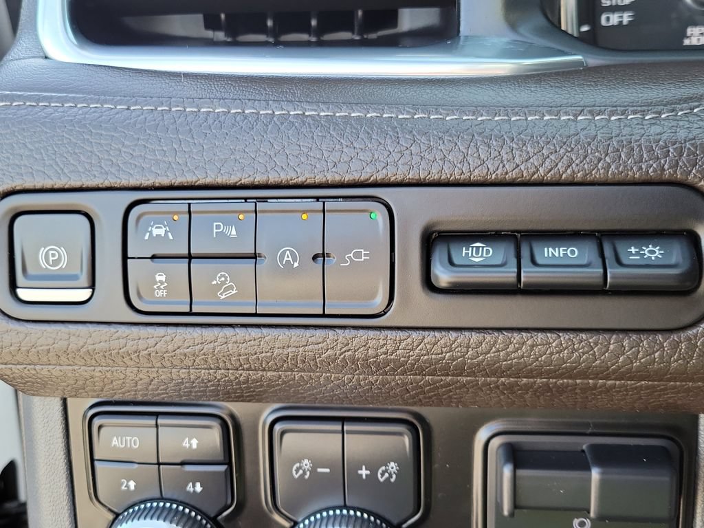 Used 2021 GMC Yukon XL Denali w/ Denali Ultimate Package AWD/4WD image 24