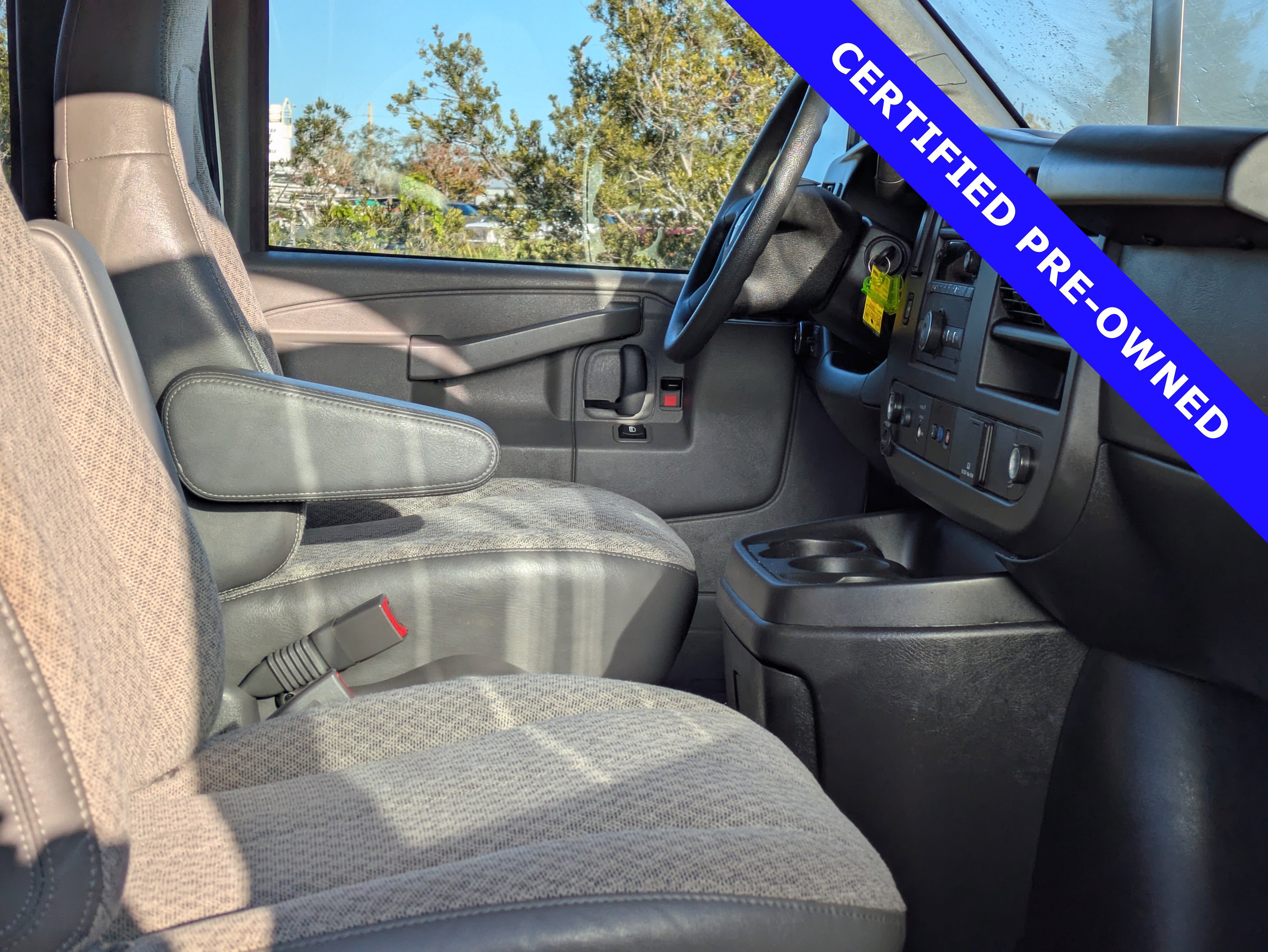 Used 2023 Chevrolet Express 3500 LS image 14