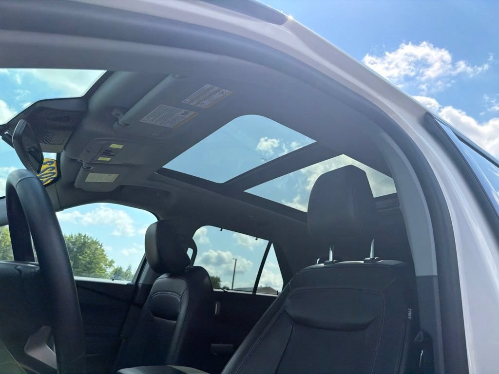 Certified 2023 Ford Explorer Limited w/ Limited Technology Package AWD/4WD image 13