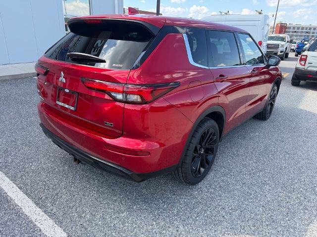 Used 2023 Mitsubishi Outlander SE AWD/4WD image 6