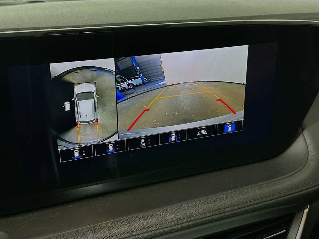 Used 2024 Buick Encore GX Avenir w/ Avenir Technology Package FWD image 27