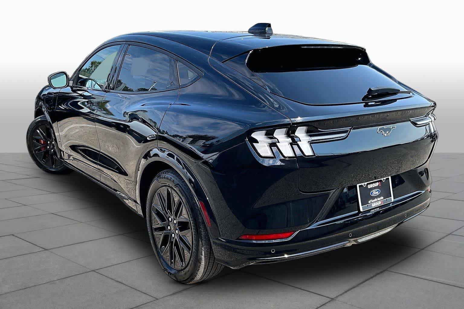 Certified 2025 Ford Mustang Mach-E Premium w/ Sport Appearance Package AWD/4WD image 13