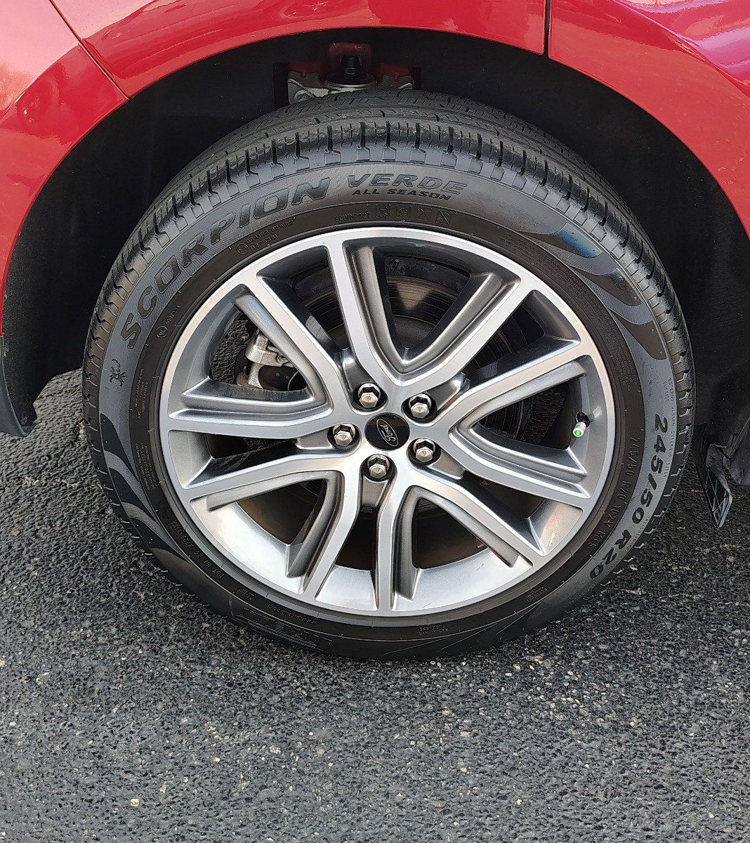 Certified 2024 Ford Edge Titanium AWD/4WD image 11