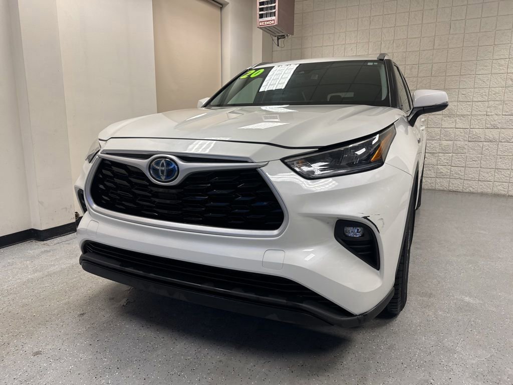 Used 2020 Toyota Highlander XLE image 14