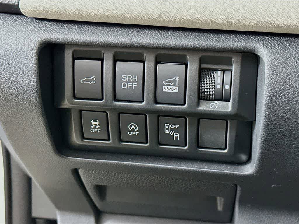 Used 2023 Subaru Forester Limited AWD/4WD image 27