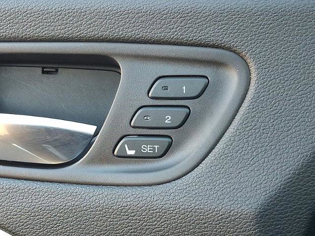 Used 2020 Acura MDX SH-AWD image 24