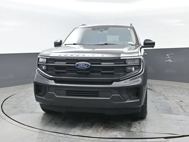 Certified 2025 Ford Expedition Active AWD/4WD image 21