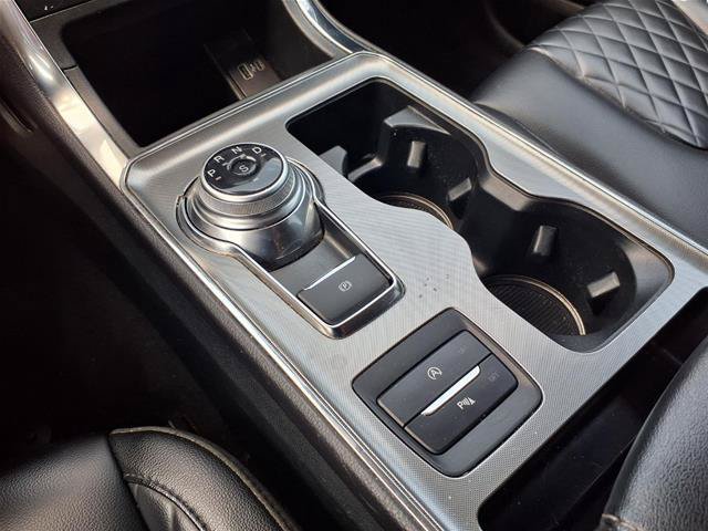 Certified 2024 Ford Edge Titanium AWD/4WD image 12