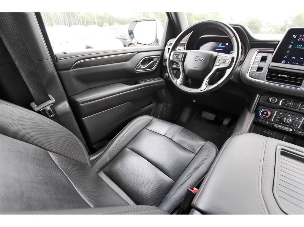 Used 2022 Chevrolet Tahoe RST w/ Luxury Package AWD/4WD image 11