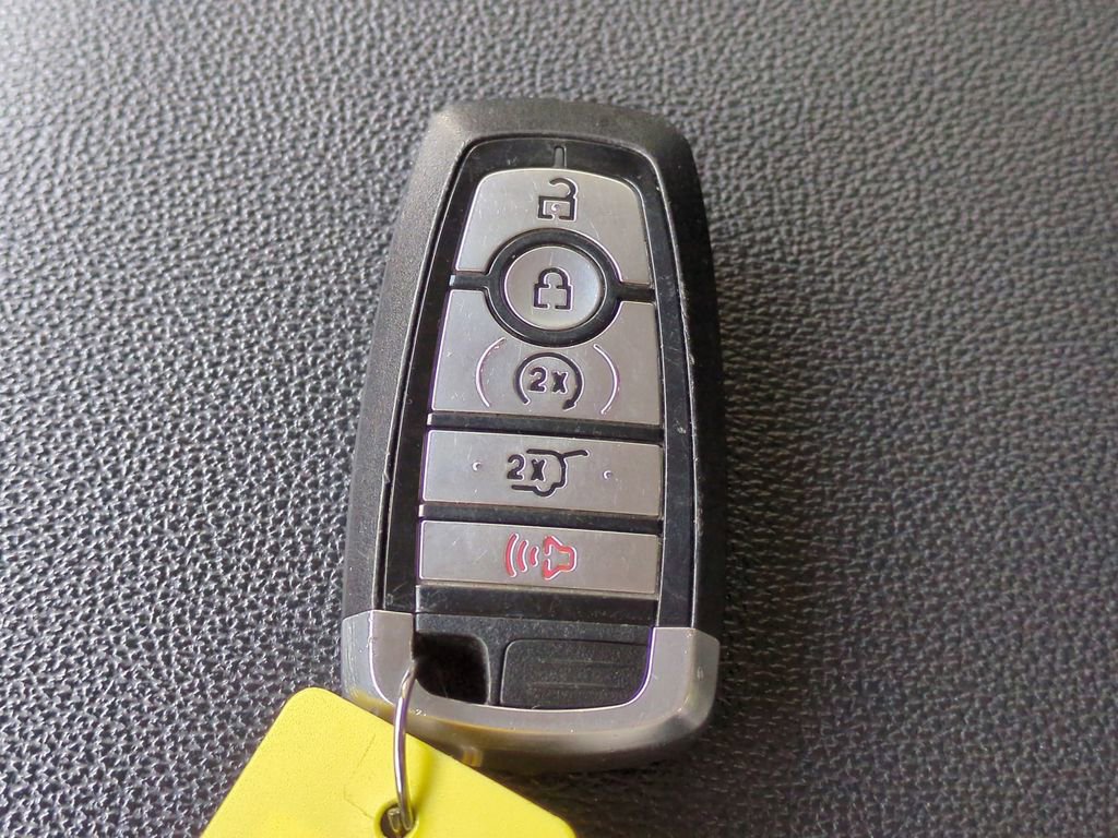 Certified 2024 Ford Expedition XLT image 29