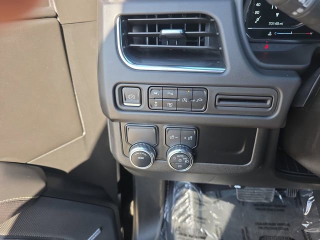 Used 2022 GMC Yukon SLT w/ SLT Luxury Package image 7