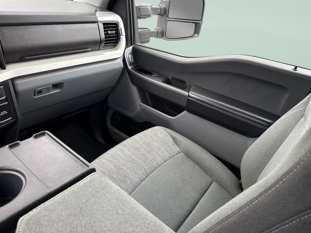 Certified 2025 Ford F250 XLT AWD/4WD image 23