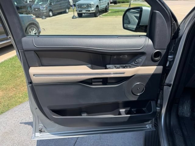 Certified 2024 Ford Expedition Max Limited RWD image 9
