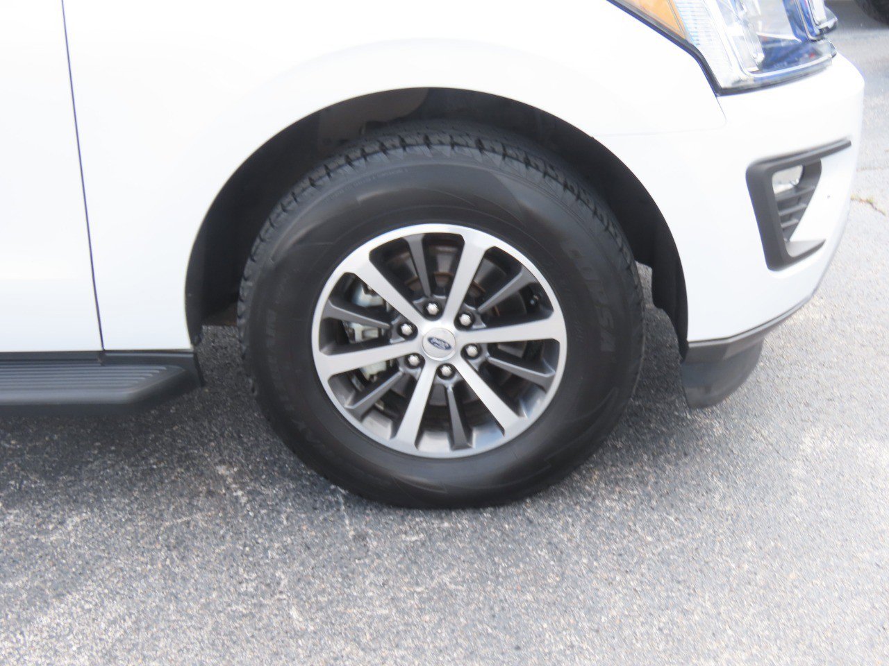 Certified 2020 Ford Expedition XLT RWD image 9