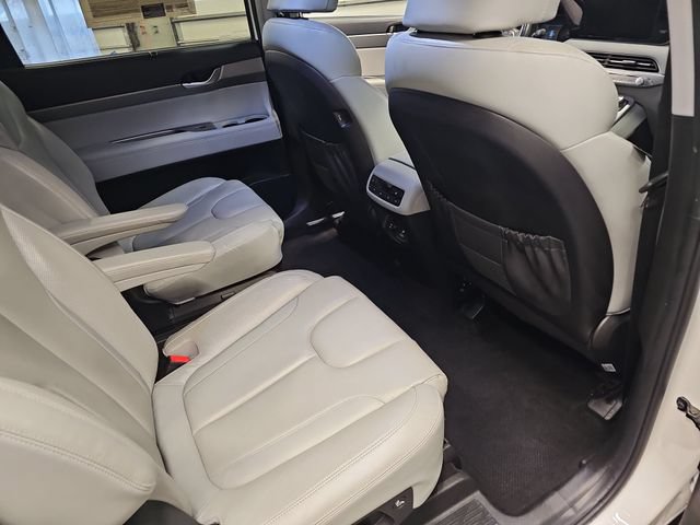 Used 2021 Hyundai Palisade SEL w/ Premium Package FWD image 11