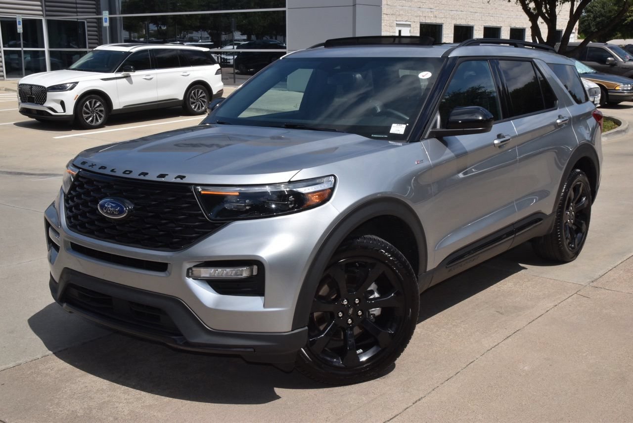 Certified 2024 Ford Explorer ST-Line w/ Class IV Trailer Tow Package AWD/4WD image 42