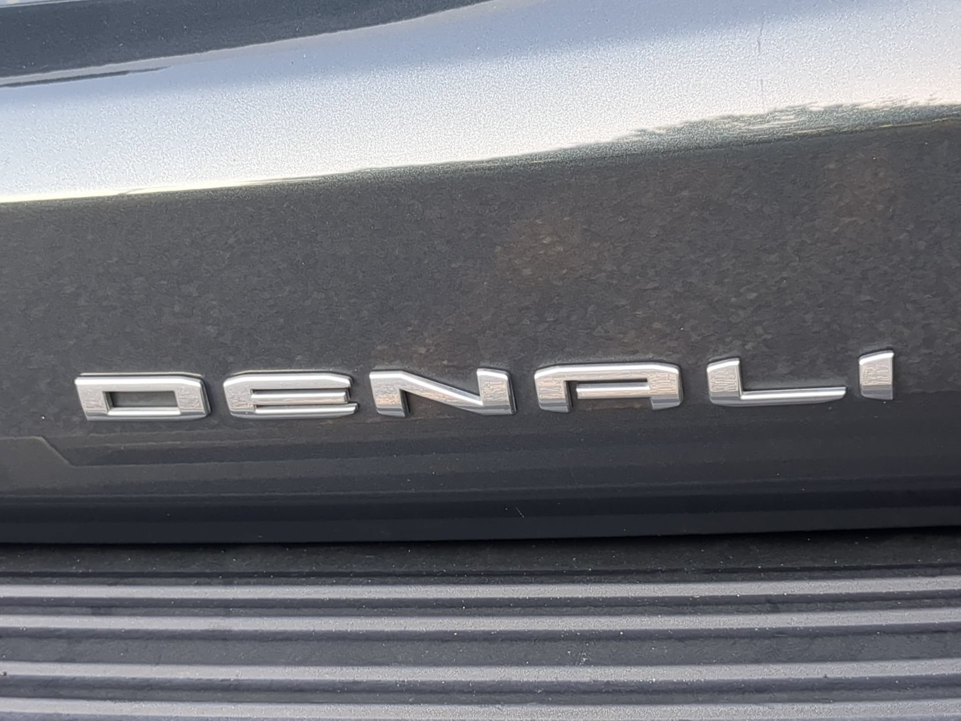 Used 2021 GMC Yukon Denali RWD image 48