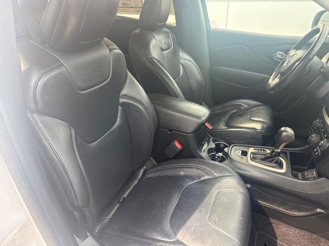 Used 2017 Jeep Cherokee Limited FWD image 31