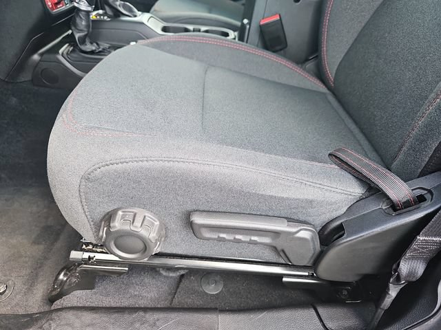 Used 2025 Jeep Wrangler Unlimited Rubicon AWD/4WD image 18
