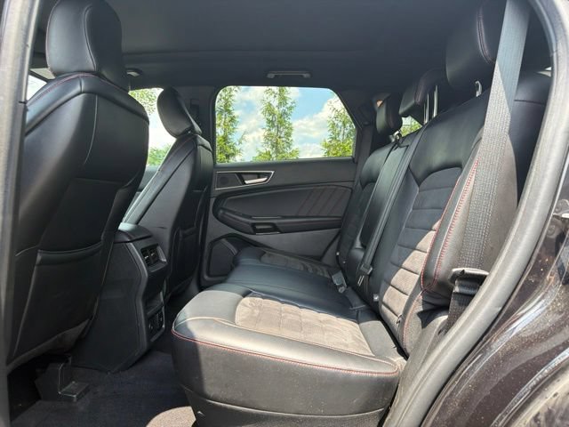 Certified 2024 Ford Edge ST-Line AWD/4WD image 13