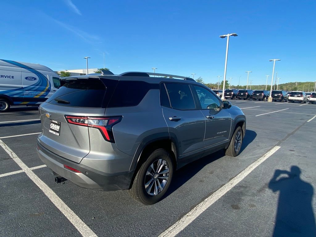 Used 2025 Chevrolet Equinox LT w/ Convenience Package II image 5